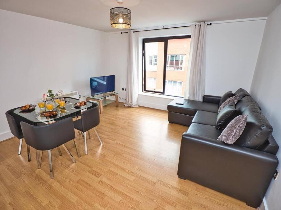 Lovely 1 Bedroom Apartment - Bham City Centre Birmingham Exterior photo